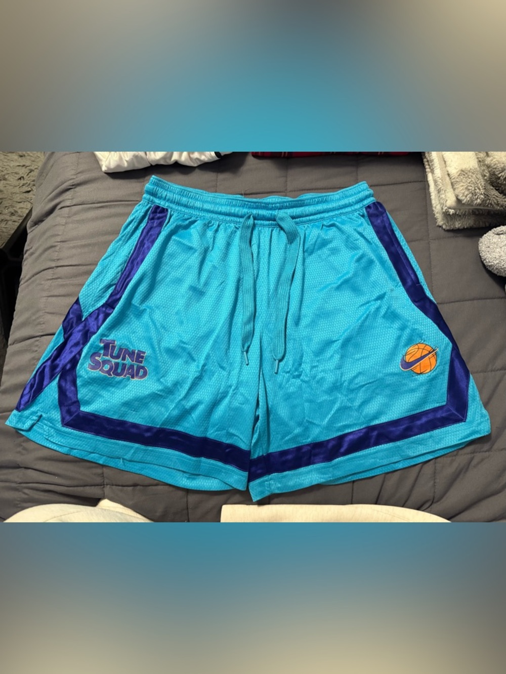 Nike Women's Fly X Space Jam Crossover Basketball Shorts- Size Large
